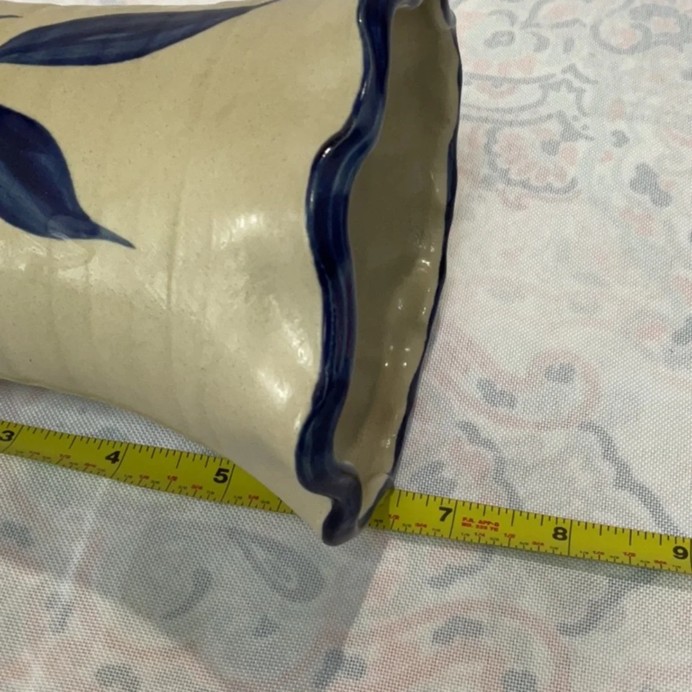 Williamsburg Pottery vase. 1994 Salt glaze. - Picture 7 of 7